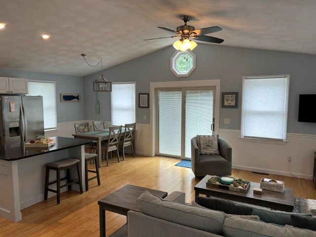 110 Winsor Avenue, North Kingstown, RI 02852