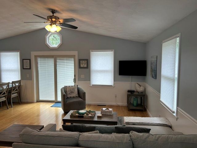 110 Winsor Avenue, North Kingstown, RI 02852