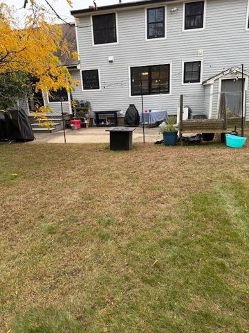 83 Lafayette St, Marblehead, MA 01945