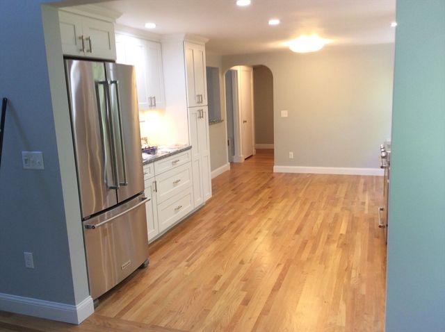 83 Lafayette St, Marblehead, MA 01945