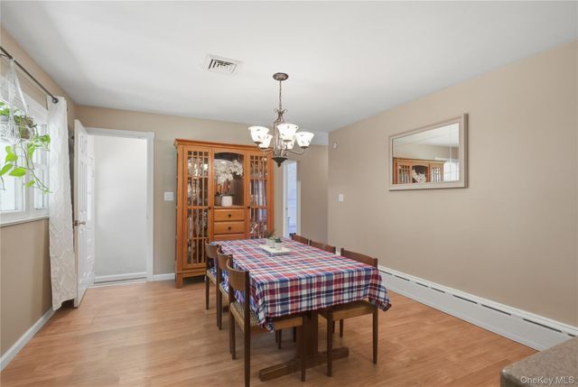 26 Garden Drive, New Windsor, NY 12553