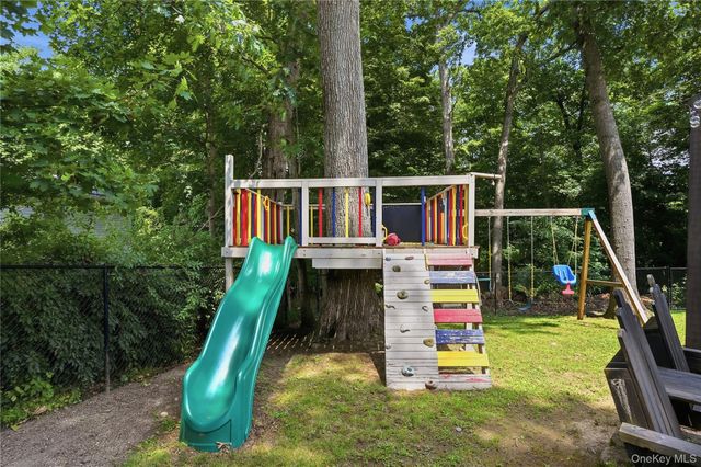 26 Garden Drive, New Windsor, NY 12553