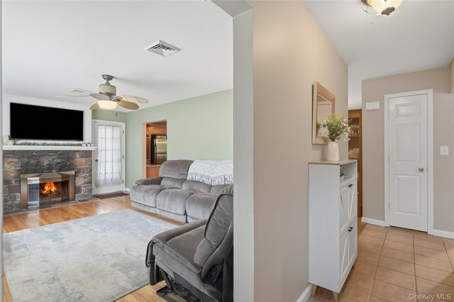 26 Garden Drive, New Windsor, NY 12553
