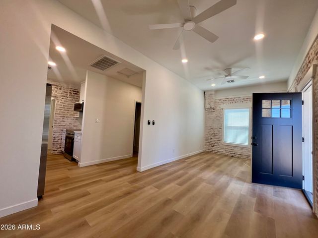 921 E Roosevelt Street, Phoenix, AZ 85006