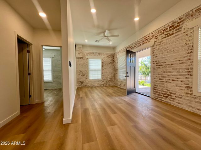 921 E Roosevelt Street, Phoenix, AZ 85006