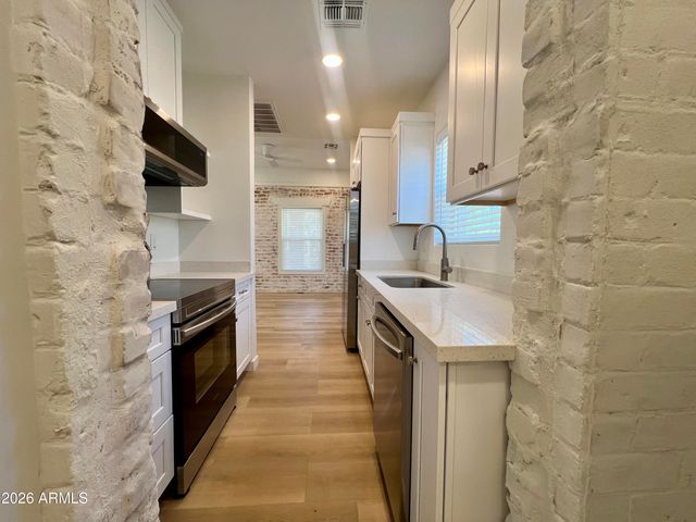 921 E Roosevelt Street, Phoenix, AZ 85006