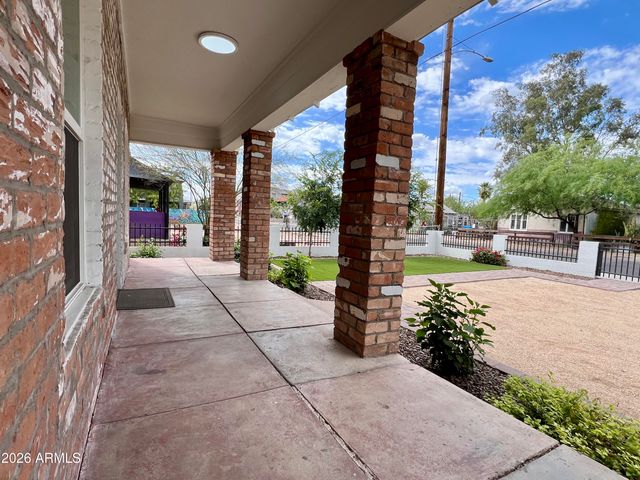 921 E Roosevelt Street, Phoenix, AZ 85006