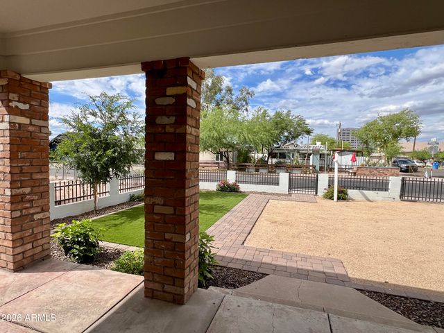 921 E Roosevelt Street, Phoenix, AZ 85006