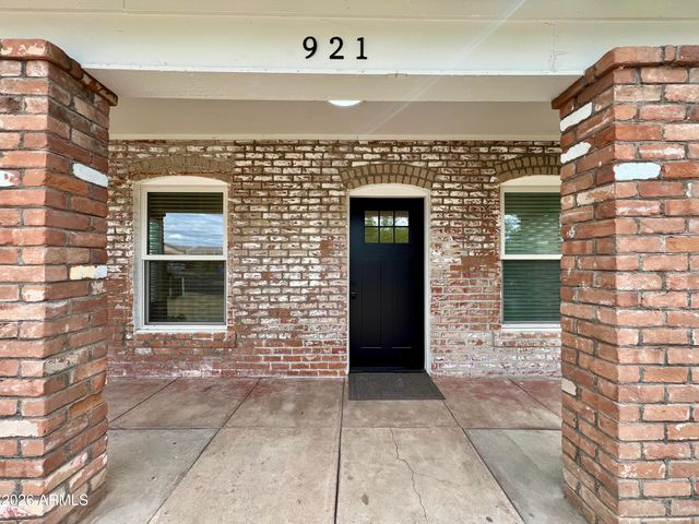 921 E Roosevelt Street, Phoenix, AZ 85006