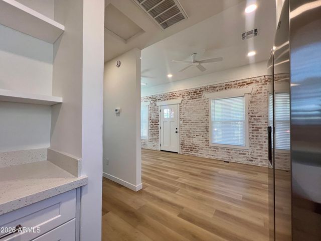 921 E Roosevelt Street, Phoenix, AZ 85006