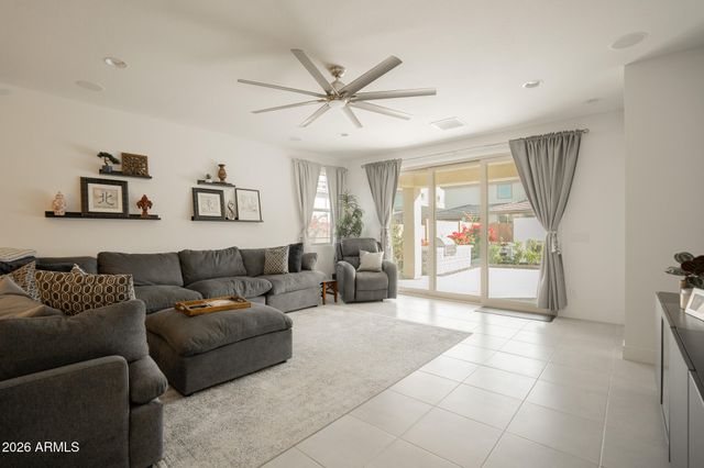 12125 W LUXTON Lane, Avondale, AZ 85323