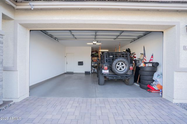 12125 W LUXTON Lane, Avondale, AZ 85323