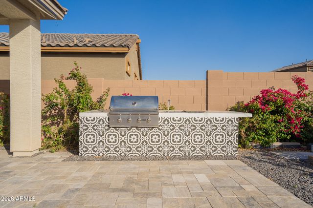 12125 W LUXTON Lane, Avondale, AZ 85323