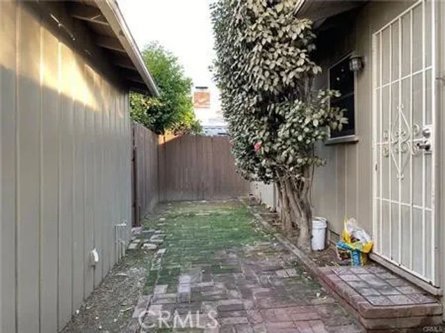 4845 Agnes Avenue, Valley Village, CA 91607