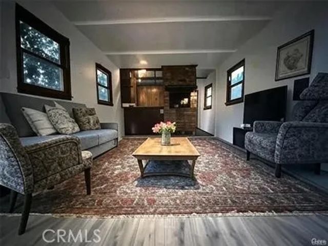 4845 Agnes Avenue, Valley Village, CA 91607