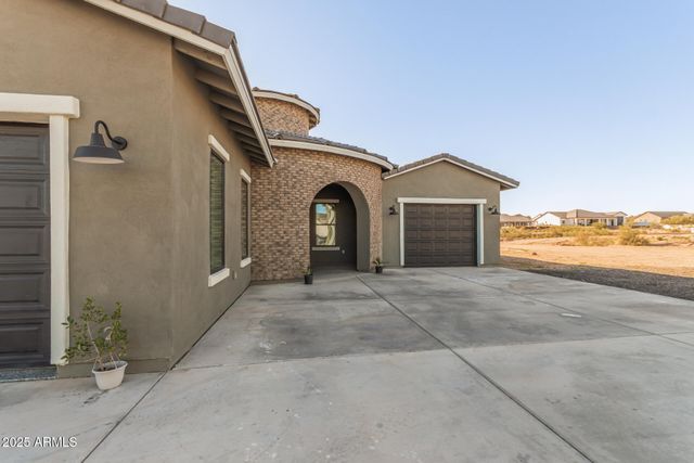 27482 N FREEDOM Street, San Tan Valley, AZ 85144