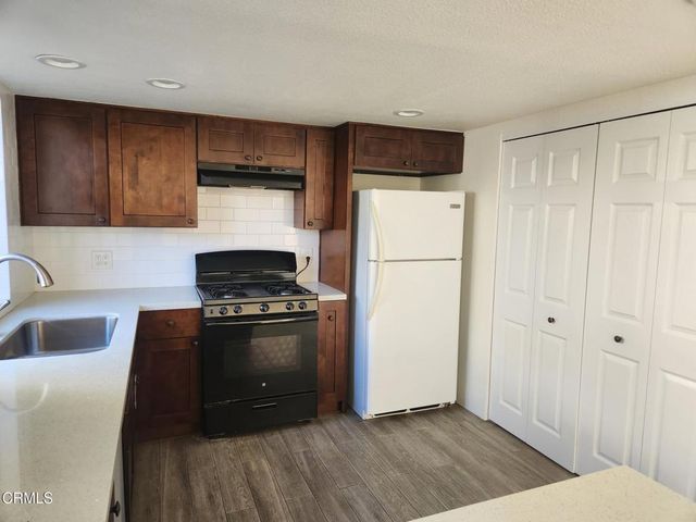 102 E Ventura Street A, Santa Paula, CA 93060