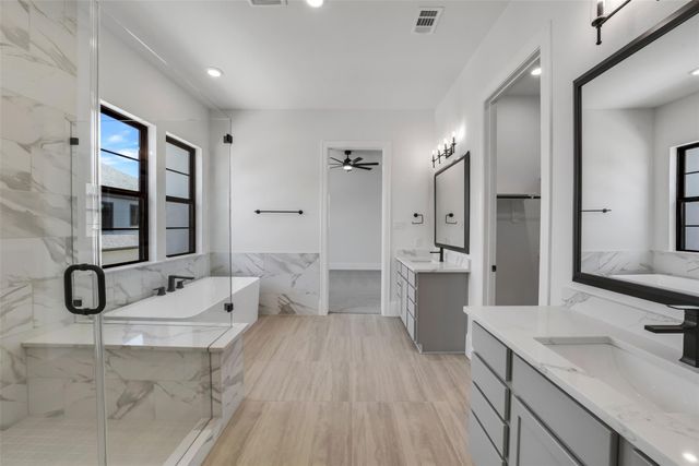 12004 Royal Oaks Banner Way, Houston, TX 77082