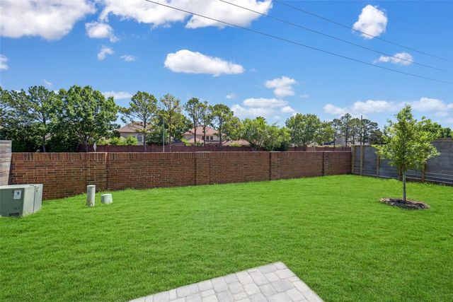 12004 Royal Oaks Banner Way, Houston, TX 77082