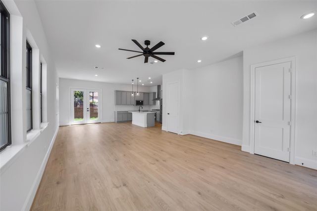 12004 Royal Oaks Banner Way, Houston, TX 77082