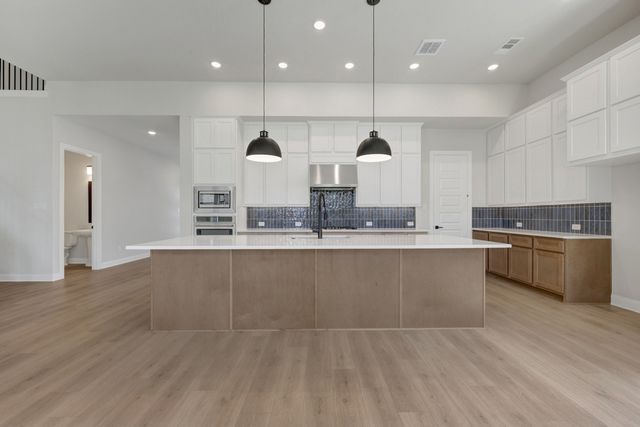 1933 Descent Lane, Rockwall, TX 75087