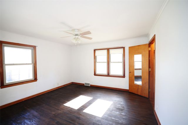 28 5th Avenue NW, Dayton, IA 50530