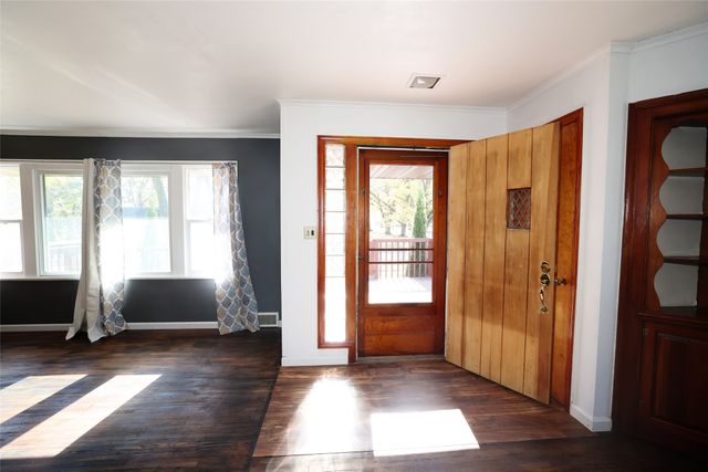 28 5th Avenue NW, Dayton, IA 50530