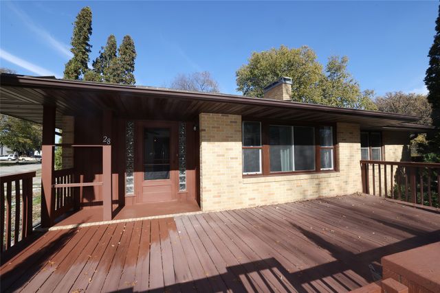 28 5th Avenue NW, Dayton, IA 50530