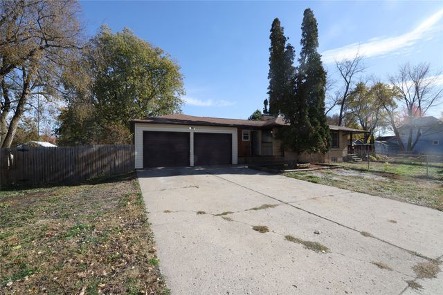 28 5th Avenue NW, Dayton, IA 50530