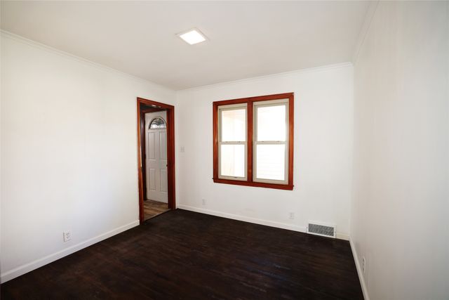 28 5th Avenue NW, Dayton, IA 50530