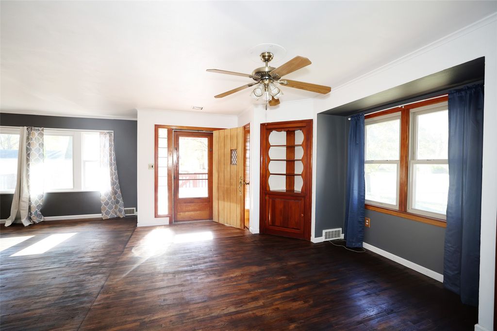 28 5th Avenue NW, Dayton, IA 50530