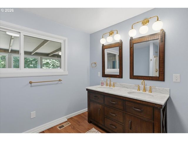 2500 LINDA Ln, Vancouver, WA 98661