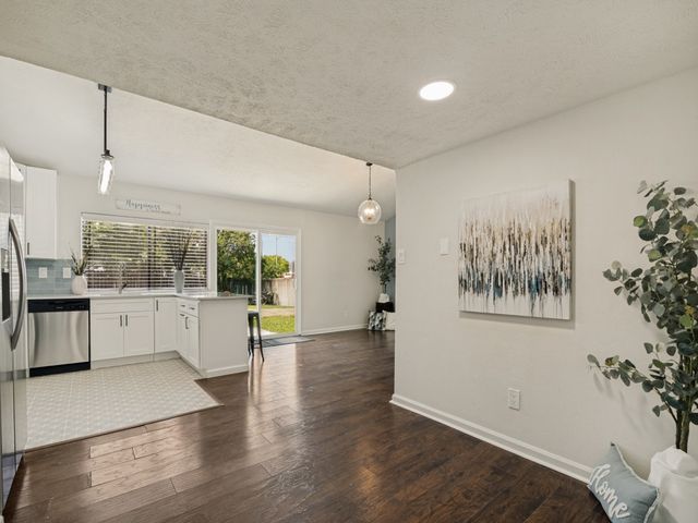 2036 Apple Valley Road, Plano, TX 75023