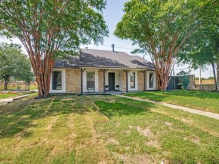 2036 Apple Valley Road, Plano, TX 75023