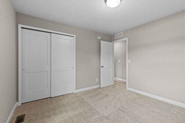 1431 139th Street E, Rosemount, MN 55068