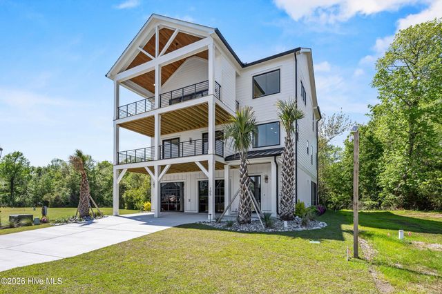 105 Night Heron Trace, Holly Ridge, NC 28445