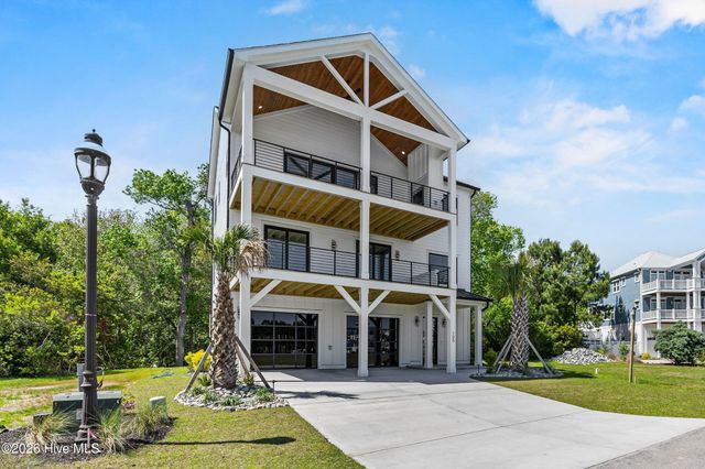 105 Night Heron Trace, Holly Ridge, NC 28445