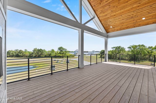 105 Night Heron Trace, Holly Ridge, NC 28445