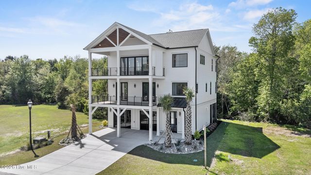 105 Night Heron Trace, Holly Ridge, NC 28445