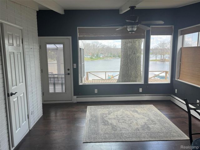 10470 King Road, Springfield Charter Township, MI 48350