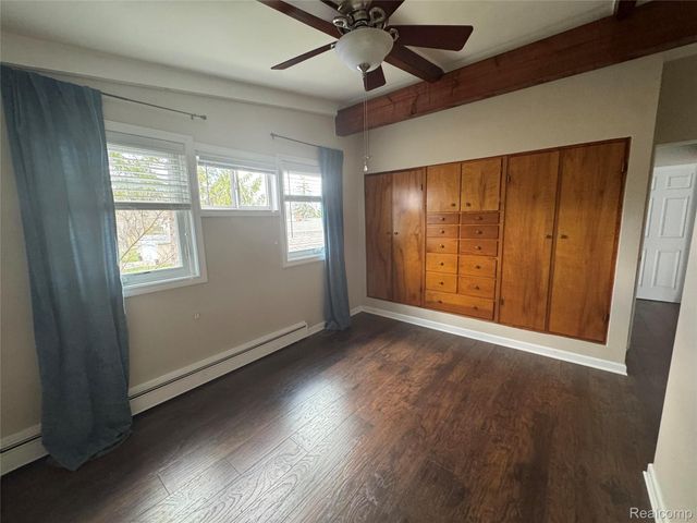 10470 King Road, Springfield Charter Township, MI 48350
