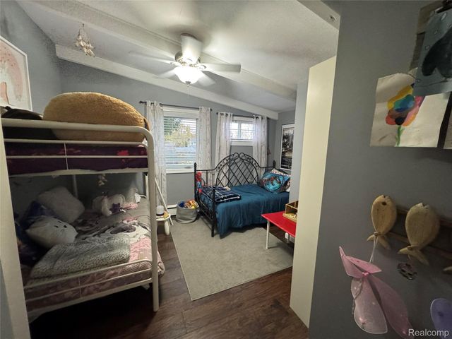 10470 King Road, Springfield Charter Township, MI 48350
