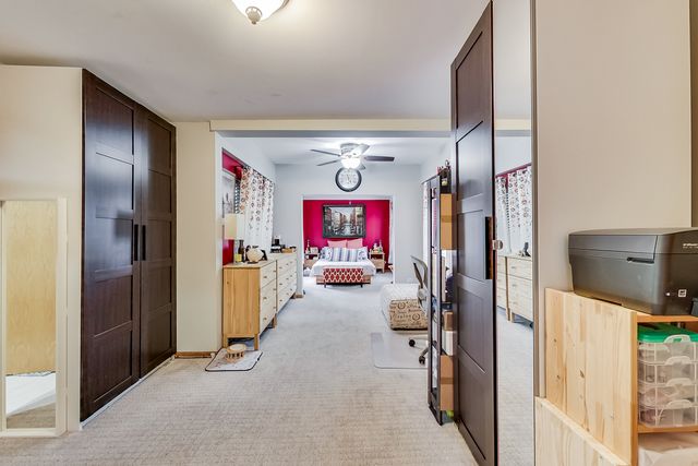 4915 W GUNNISON Street D, Chicago, IL 60630