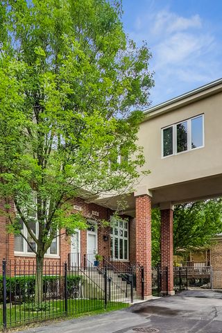 4915 W GUNNISON Street D, Chicago, IL 60630