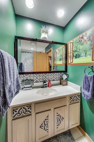 4915 W GUNNISON Street D, Chicago, IL 60630