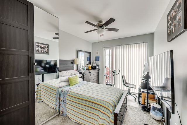4915 W GUNNISON Street D, Chicago, IL 60630
