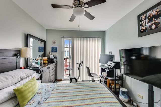4915 W GUNNISON Street D, Chicago, IL 60630