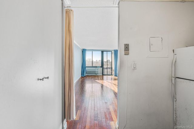 152-18 Union Turnpike 8S, Flushing, NY 11367