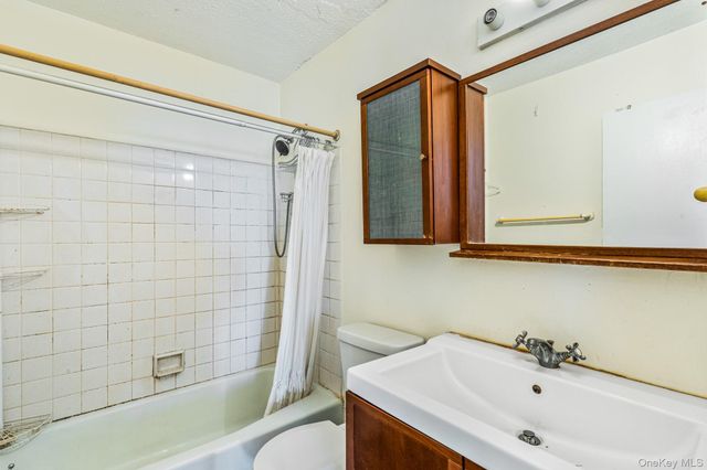 152-18 Union Turnpike 8S, Flushing, NY 11367