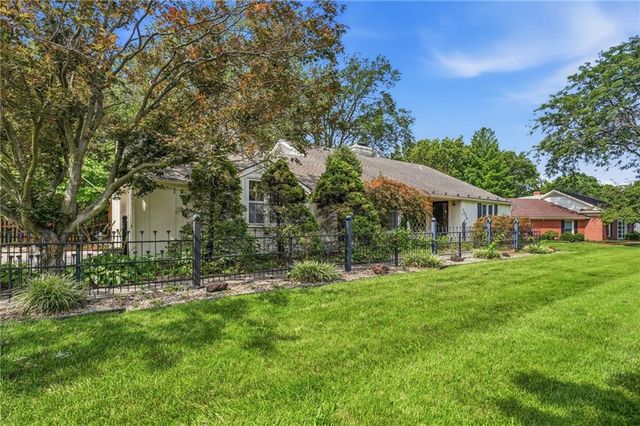 11715 Markham Road, Independence, MO 64052